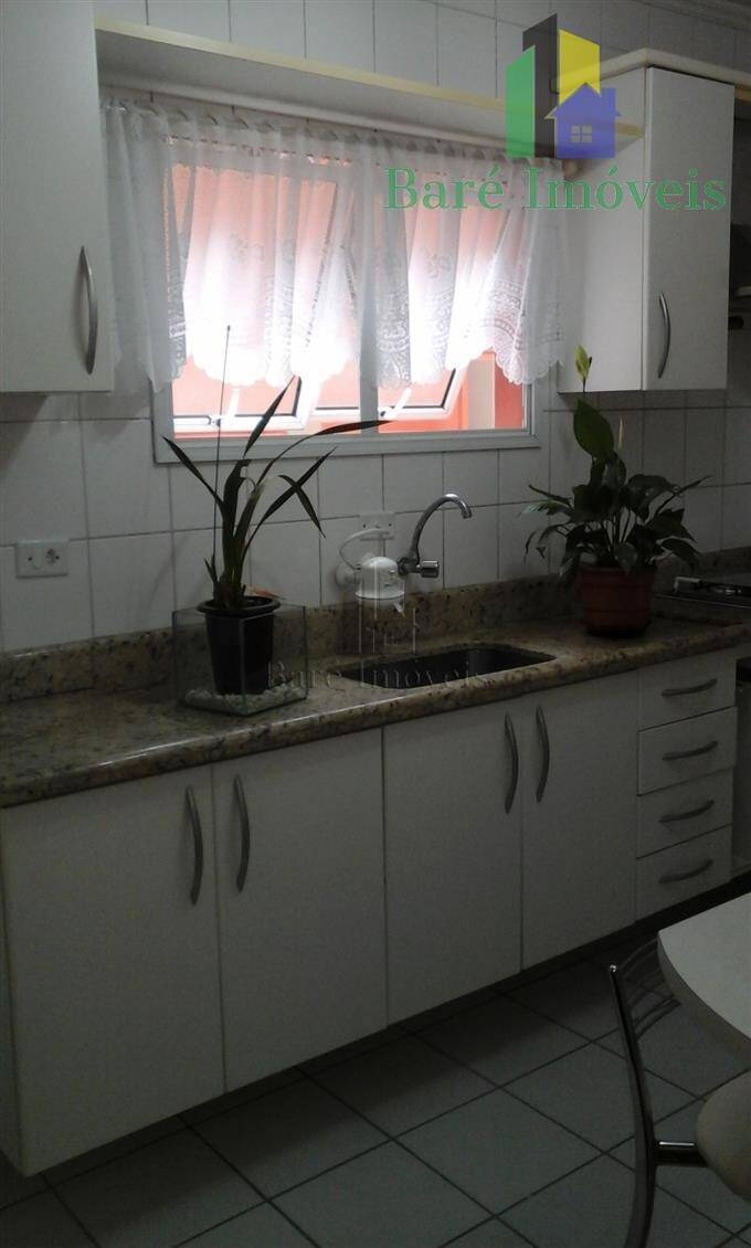 Apartamento à venda com 2 quartos, 67m² - Foto 2