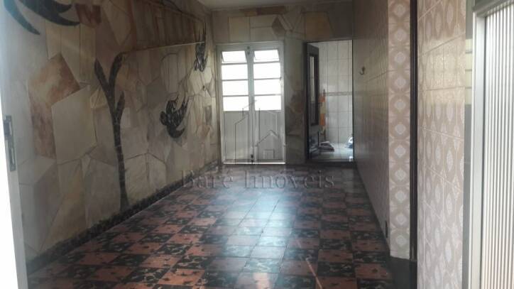 Sobrado à venda com 6 quartos, 337m² - Foto 1