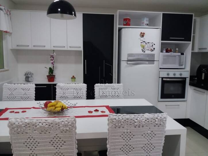 Sobrado à venda com 3 quartos, 150m² - Foto 3