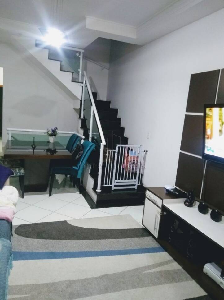 Sobrado à venda com 2 quartos, 78m² - Foto 2