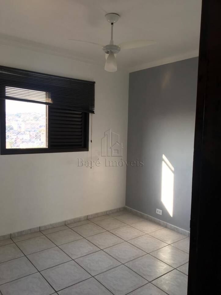 Apartamento à venda com 1 quarto, 45m² - Foto 2