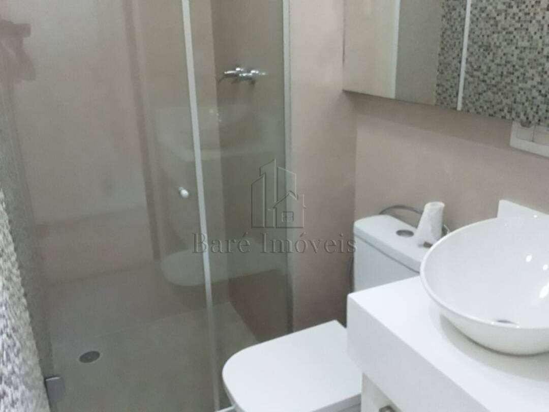 Apartamento à venda com 2 quartos, 67m² - Foto 5