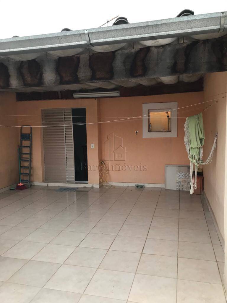 Sobrado à venda com 3 quartos, 140m² - Foto 1