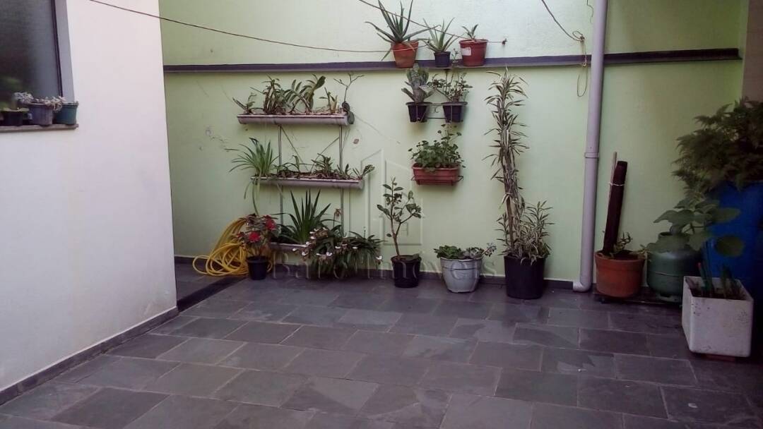 Sobrado à venda com 3 quartos, 180m² - Foto 2