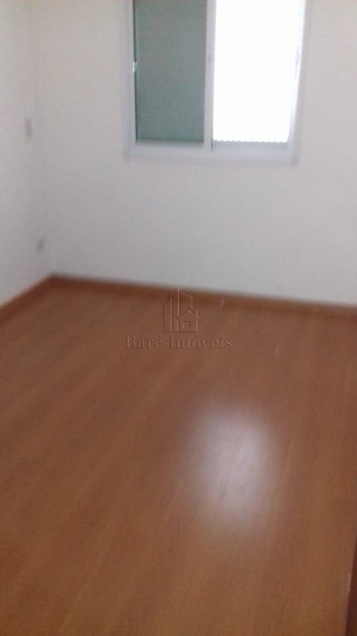 Apartamento à venda com 3 quartos, 80m² - Foto 4