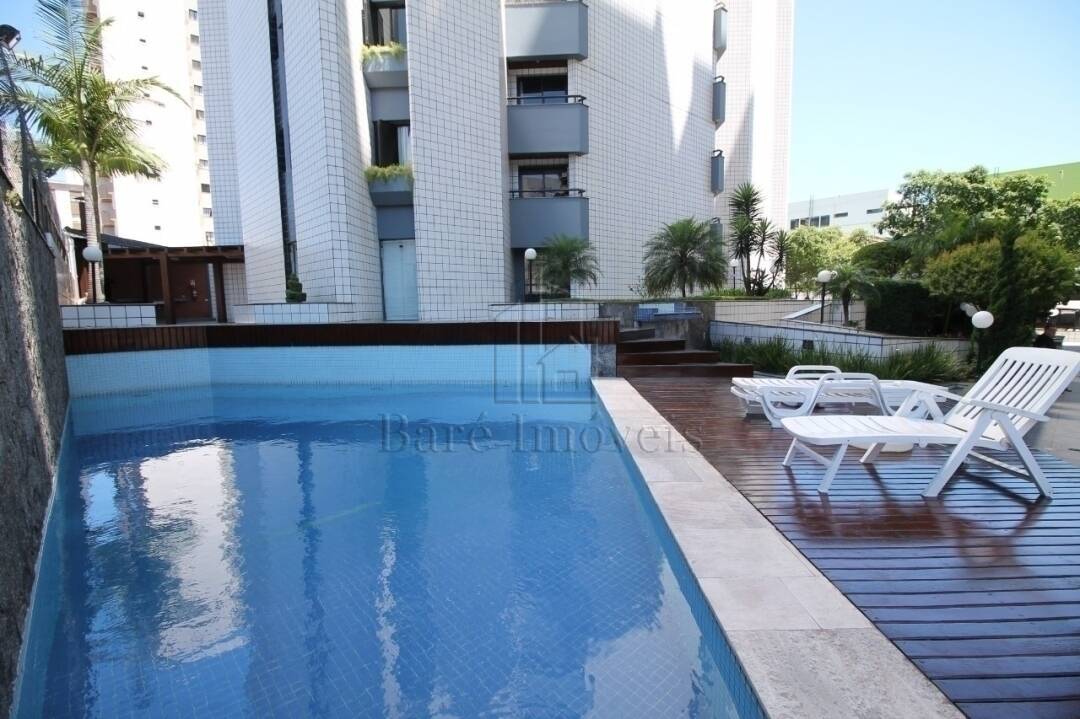 Apartamento à venda com 3 quartos, 134m² - Foto 1