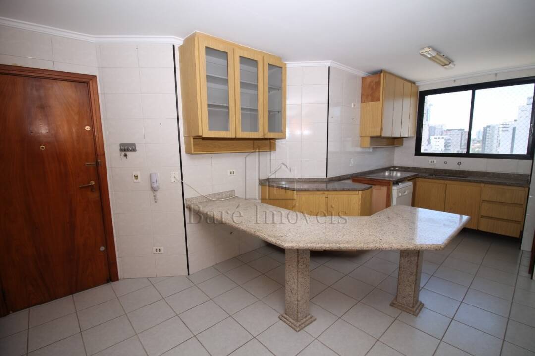 Apartamento à venda com 3 quartos, 134m² - Foto 4