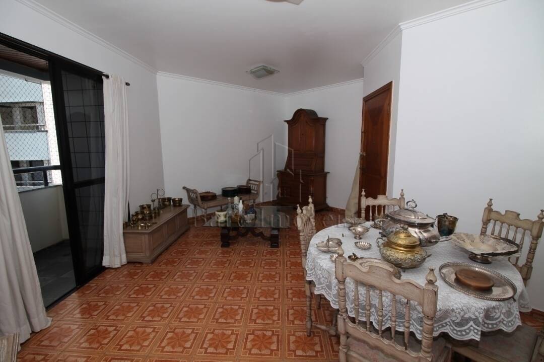 Apartamento à venda com 3 quartos, 134m² - Foto 27