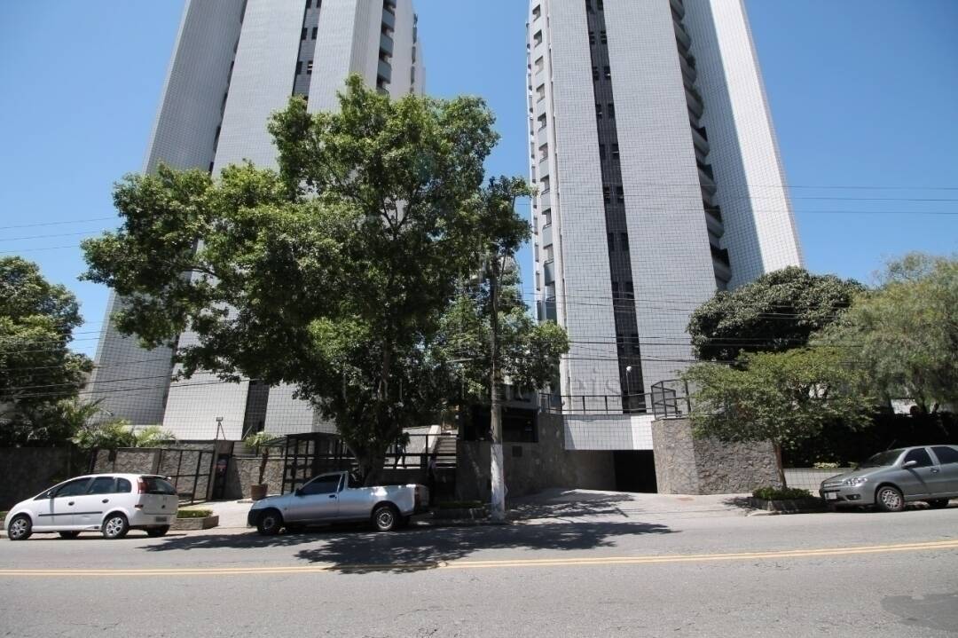 Apartamento à venda com 3 quartos, 134m² - Foto 29