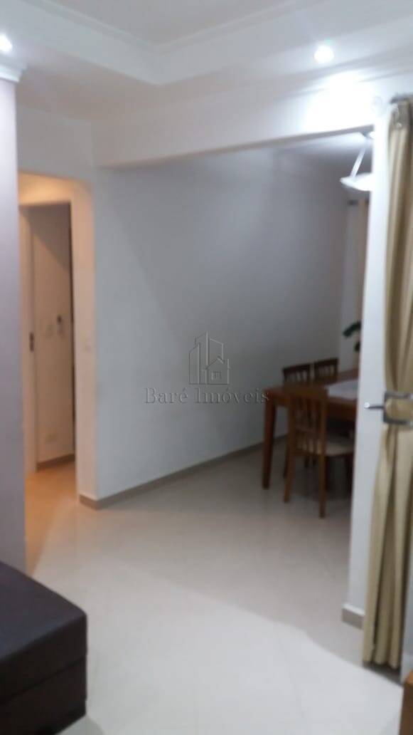 Apartamento à venda com 2 quartos, 65m² - Foto 17