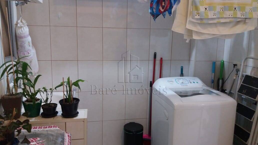 Apartamento à venda com 2 quartos, 65m² - Foto 11