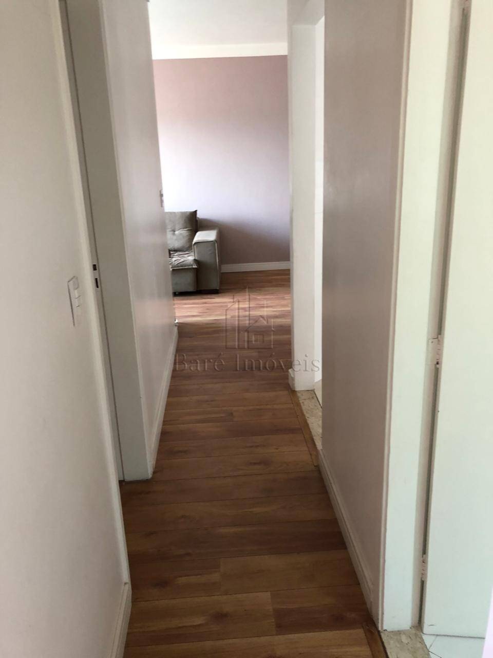 Apartamento à venda com 2 quartos, 70m² - Foto 2