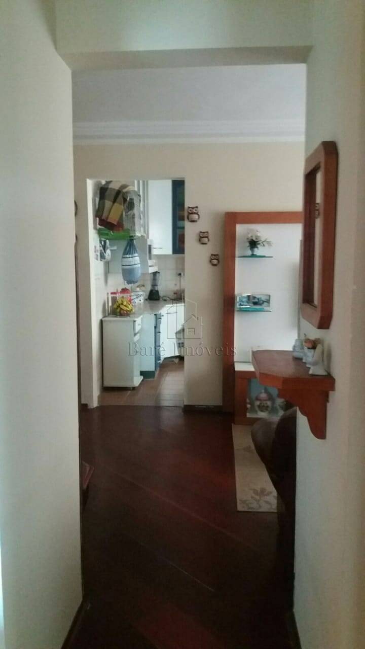 Apartamento à venda com 2 quartos, 62m² - Foto 12