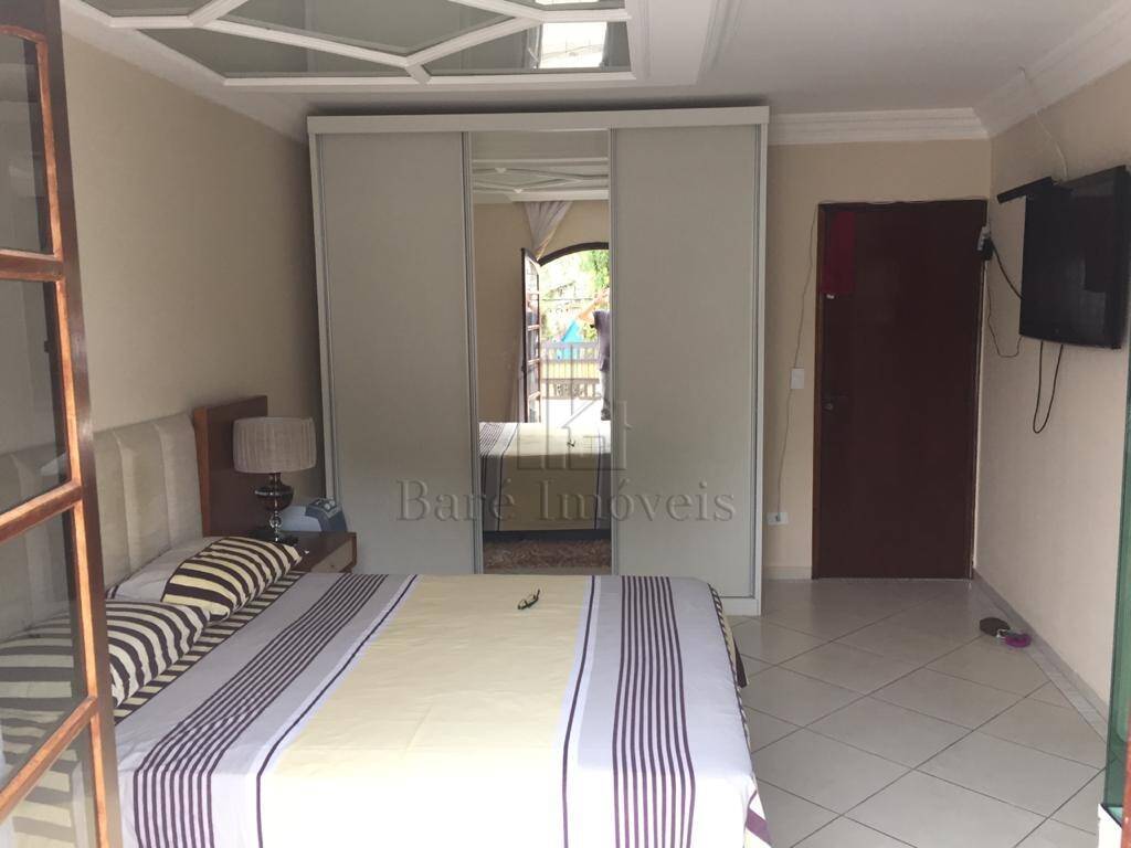 Sobrado à venda com 3 quartos, 180m² - Foto 4