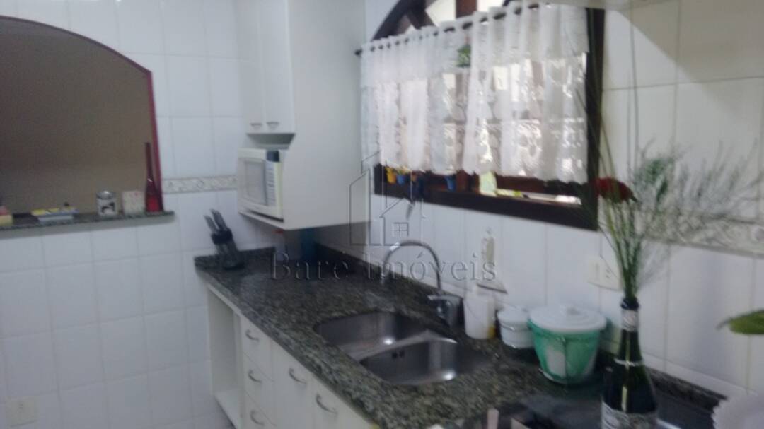 Sobrado à venda com 4 quartos, 225m² - Foto 4