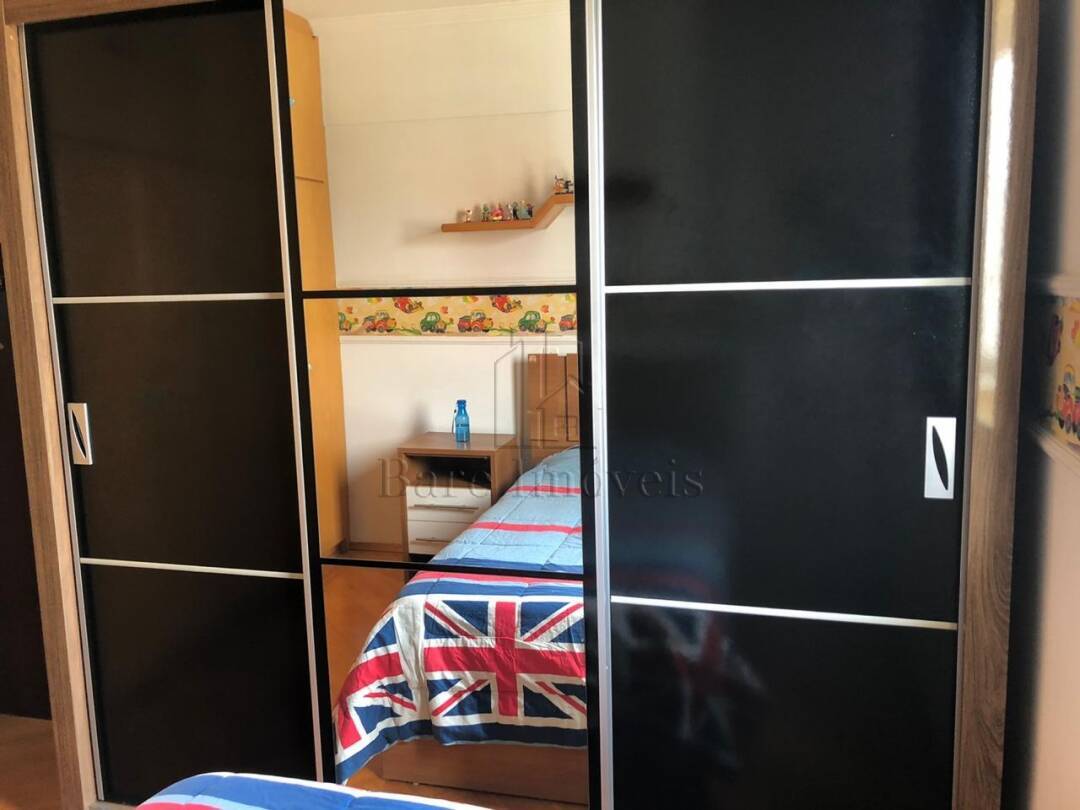 Apartamento à venda com 2 quartos, 70m² - Foto 17