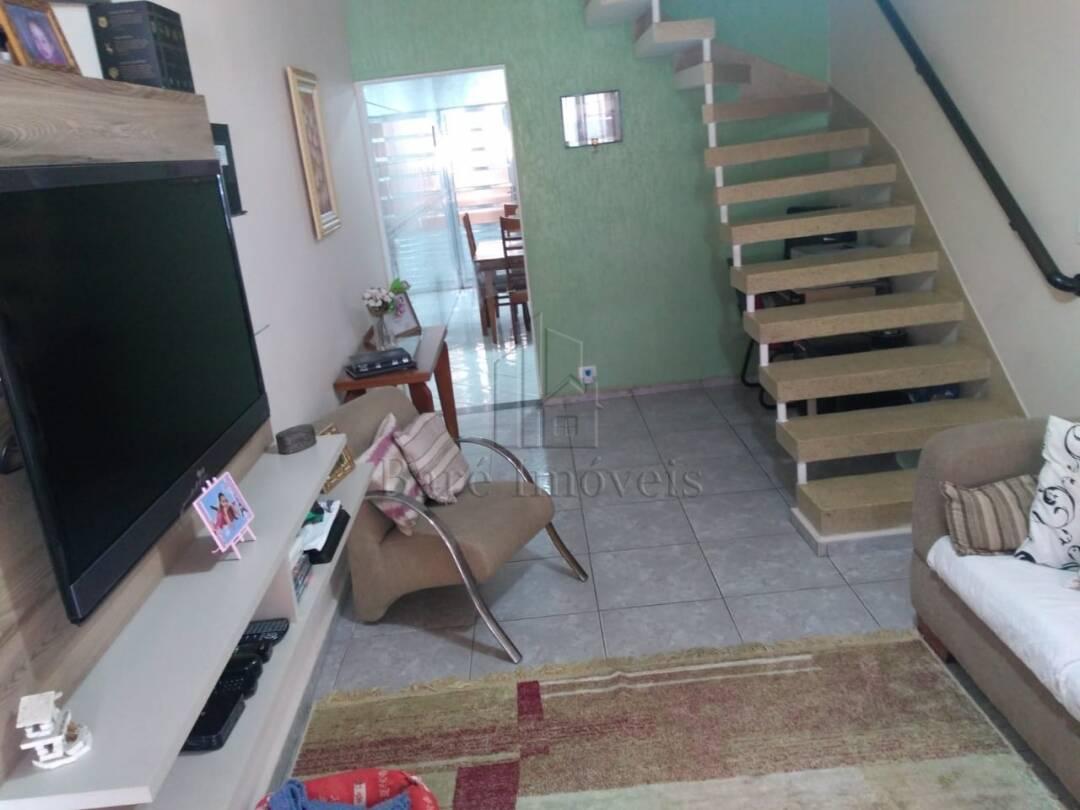 Sobrado à venda com 2 quartos, 175m² - Foto 2