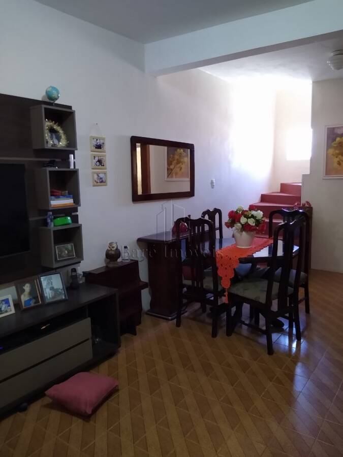 Sobrado à venda com 3 quartos, 202m² - Foto 8