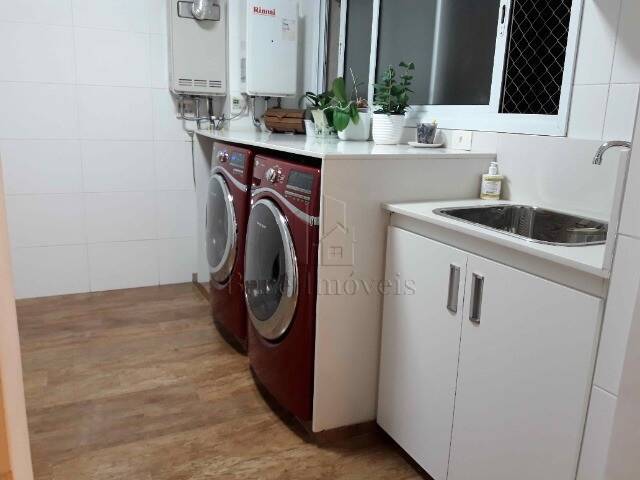 Apartamento à venda com 3 quartos, 244m² - Foto 9