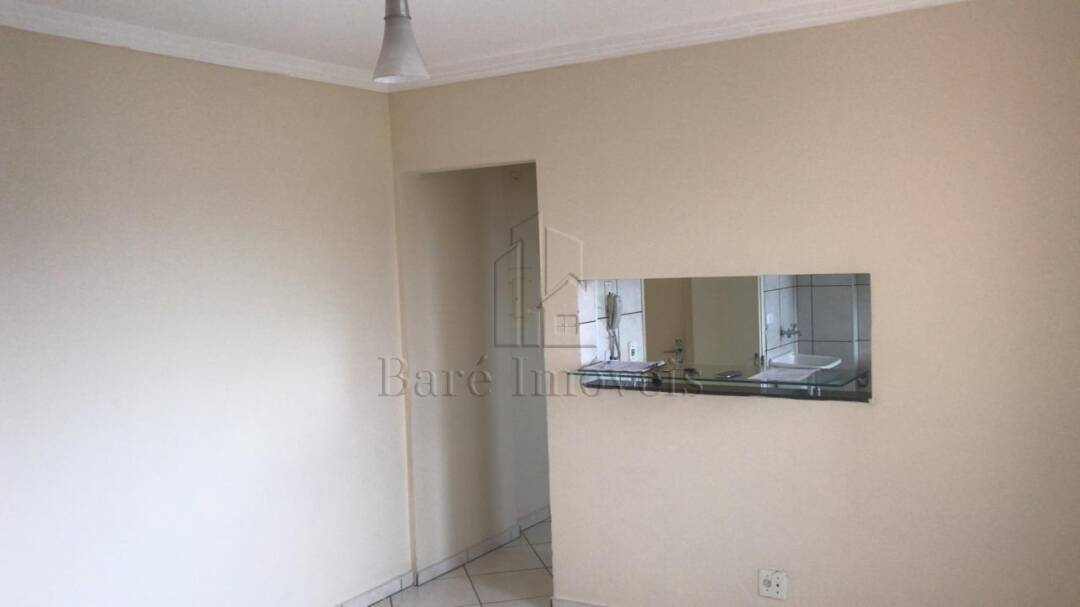 Apartamento para alugar com 2 quartos, 70m² - Foto 4