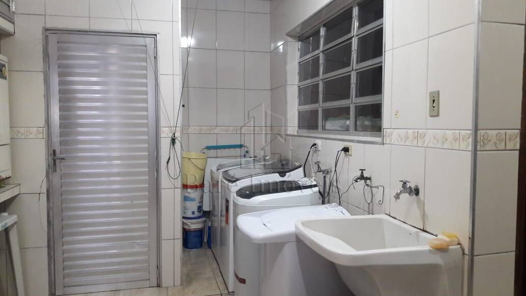 Sobrado à venda com 4 quartos, 250m² - Foto 20