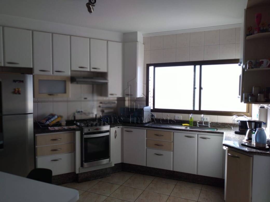 Apartamento à venda com 3 quartos, 106m² - Foto 2