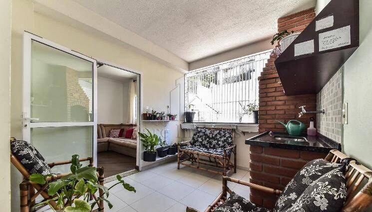 Apartamento à venda com 3 quartos, 96m² - Foto 3