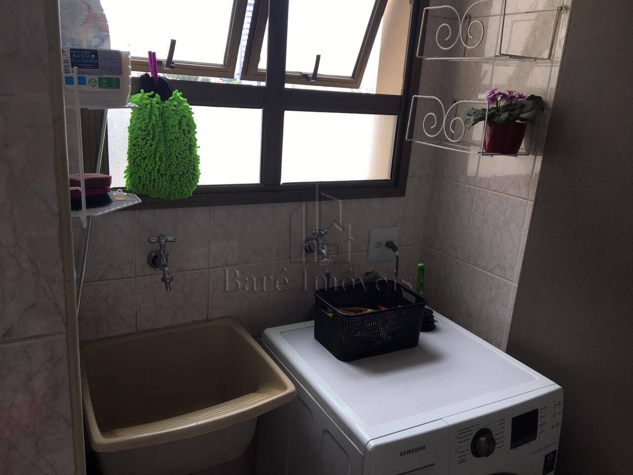 Apartamento à venda com 2 quartos, 64m² - Foto 31