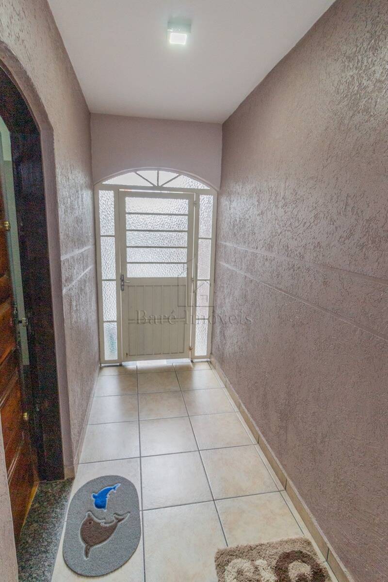 Sobrado à venda com 3 quartos, 228m² - Foto 3