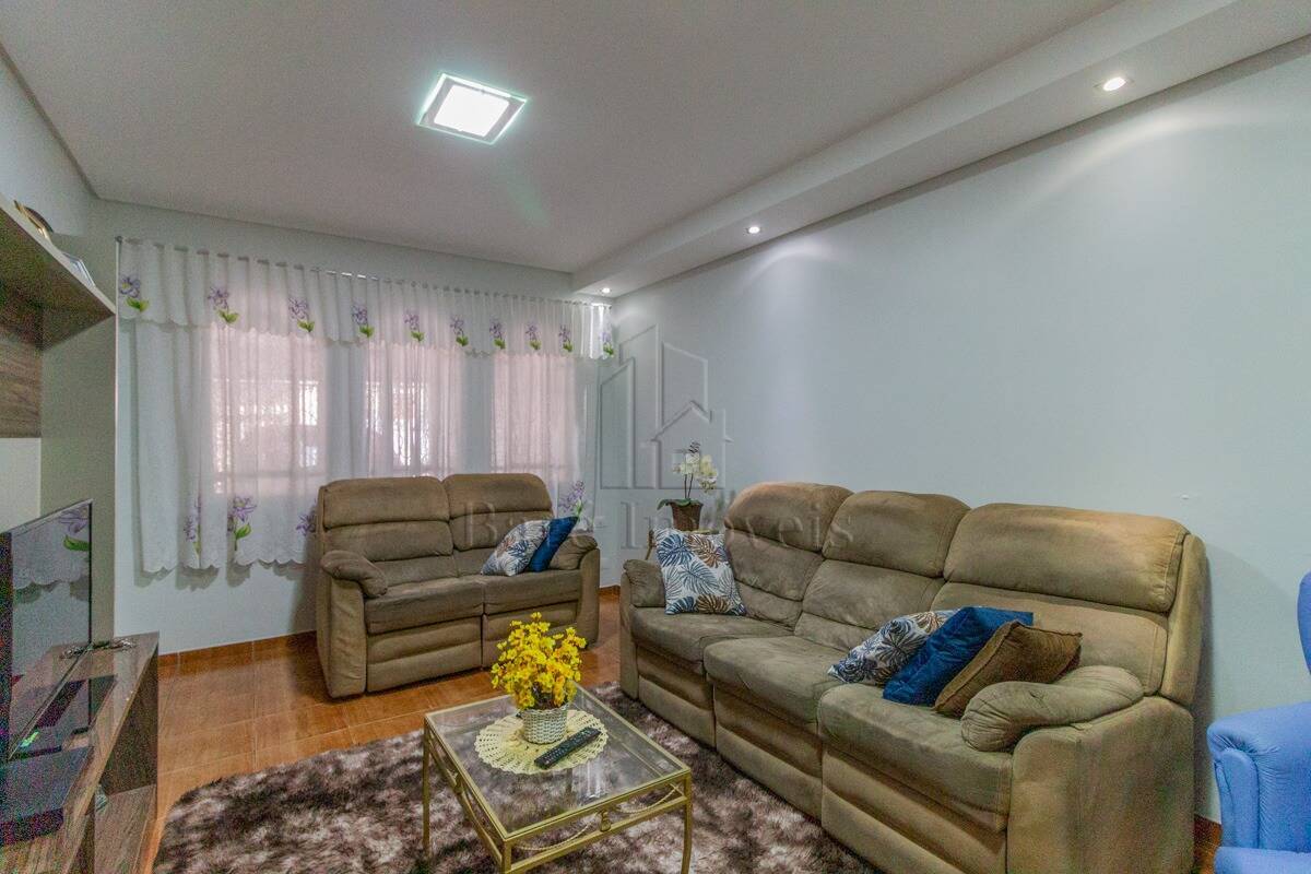 Sobrado à venda com 3 quartos, 228m² - Foto 1