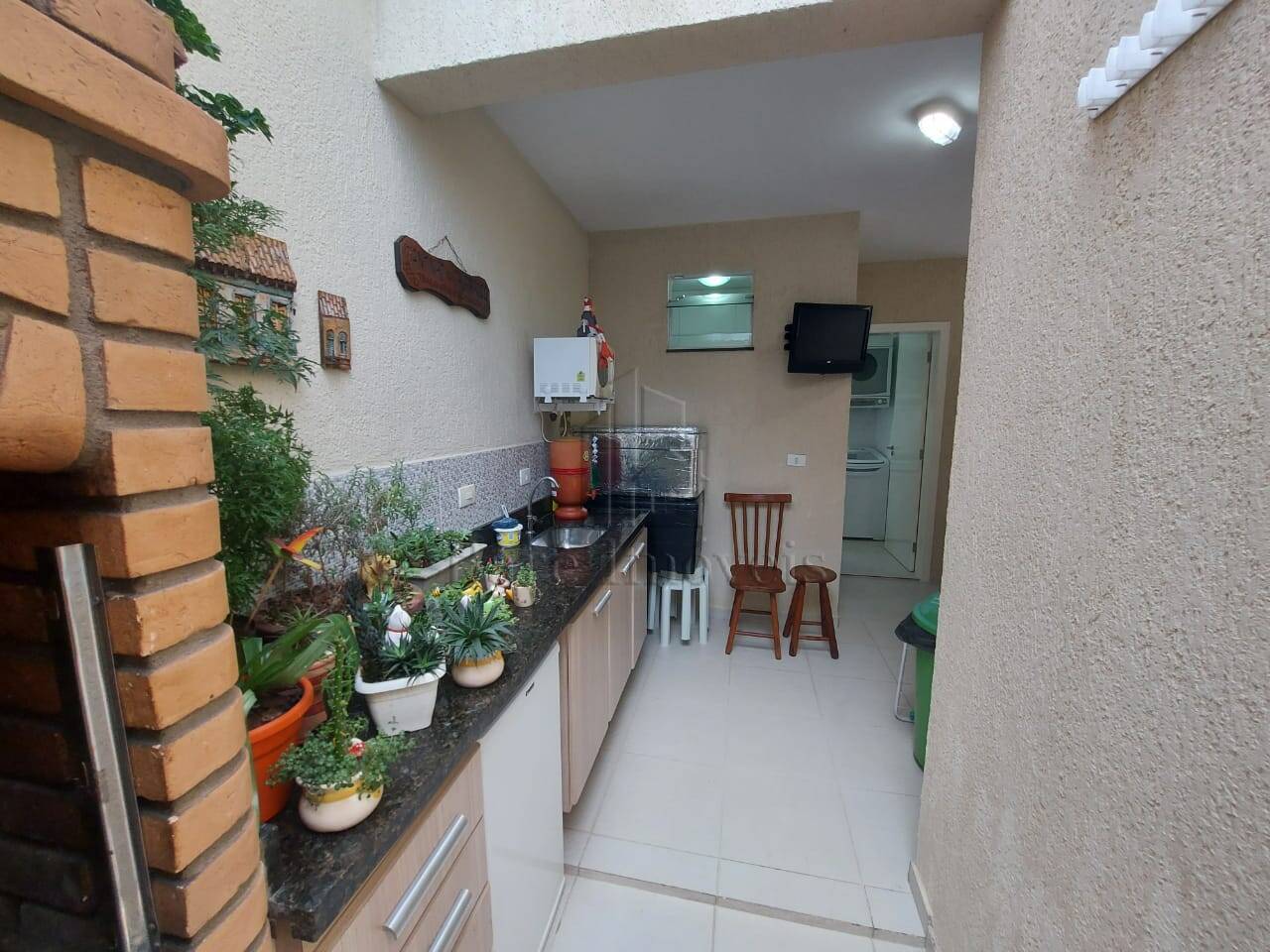 Sobrado à venda com 3 quartos, 182m² - Foto 1