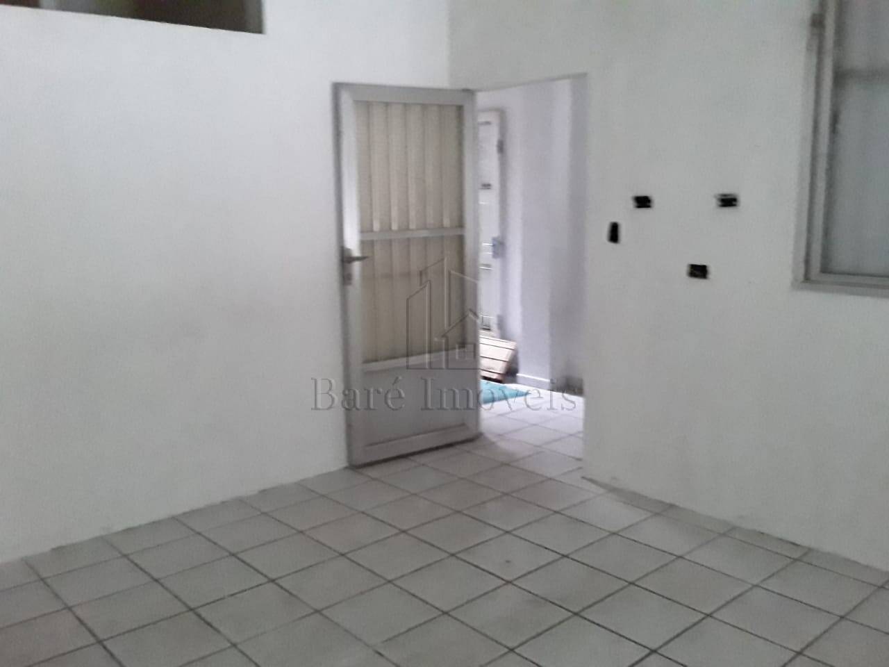 Casa à venda com 2 quartos, 110m² - Foto 18