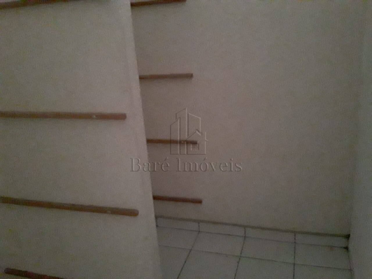 Casa à venda com 2 quartos, 110m² - Foto 17