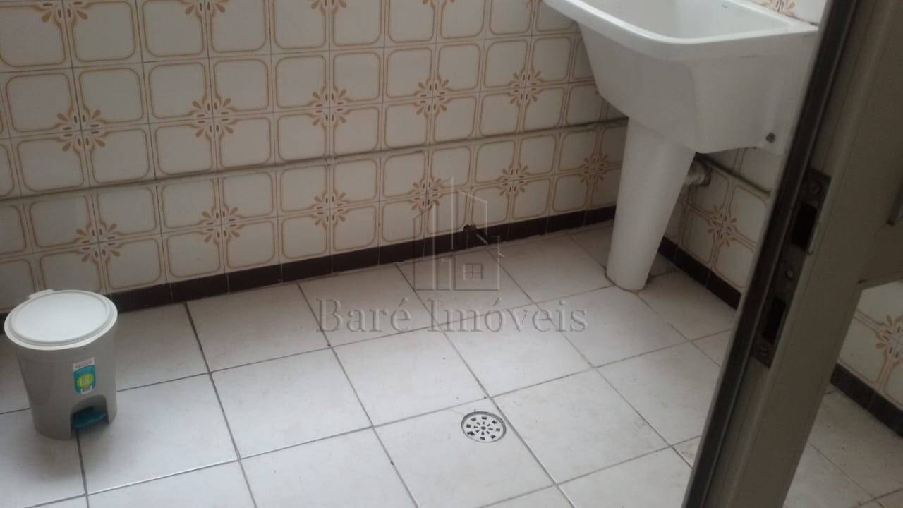 Apartamento à venda com 2 quartos, 60m² - Foto 5