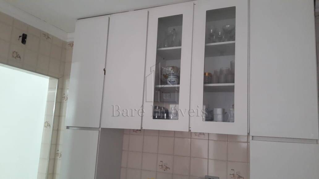 Casa à venda com 2 quartos, 90m² - Foto 12