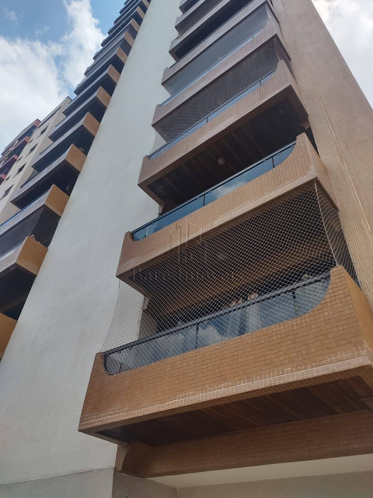 Apartamento à venda com 3 quartos, 168m² - Foto 3