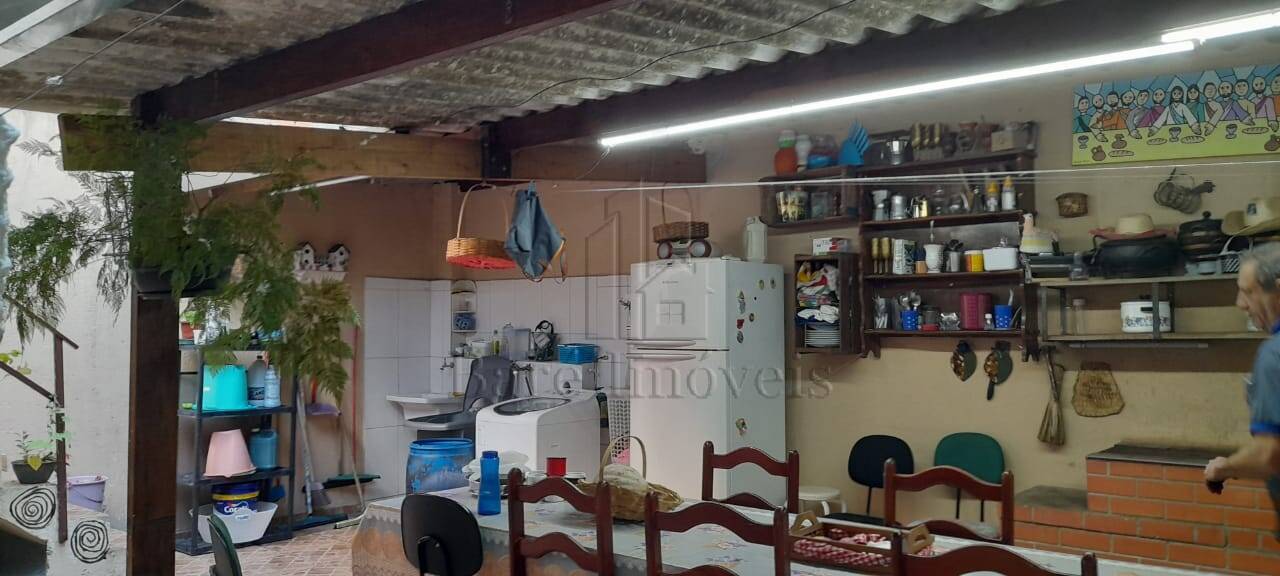 Casa à venda com 4 quartos, 160m² - Foto 35