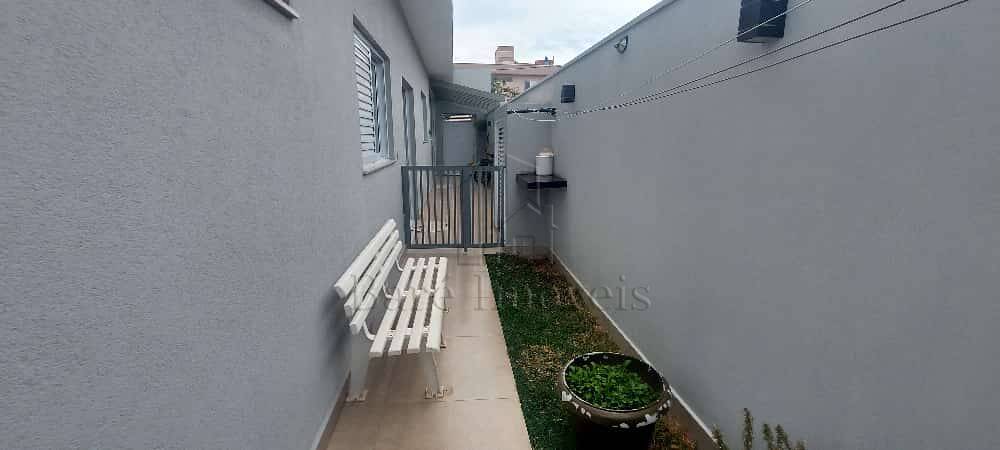 Casa de Condomínio à venda com 3 quartos, 169m² - Foto 3