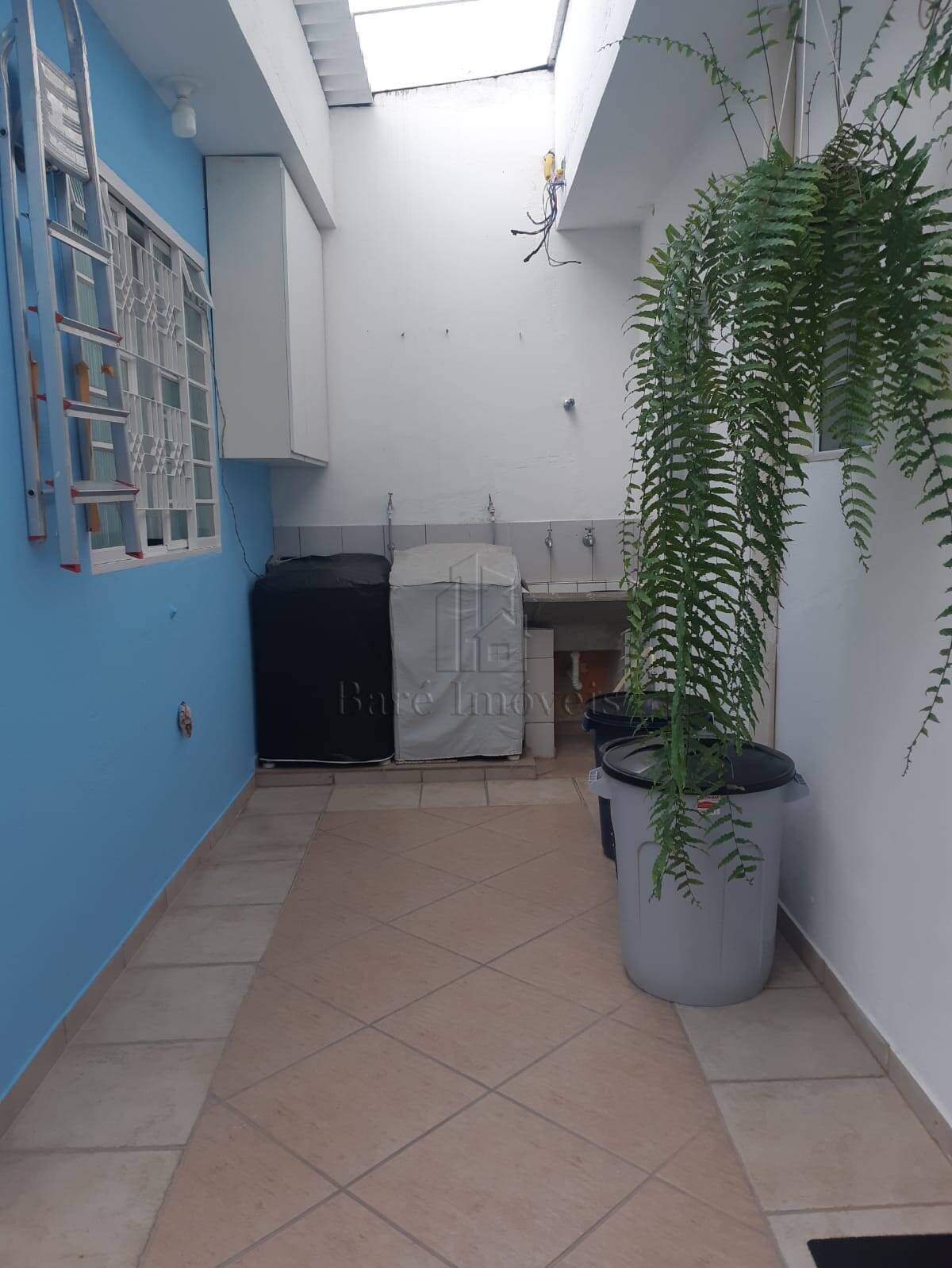 Casa à venda com 3 quartos, 140m² - Foto 4