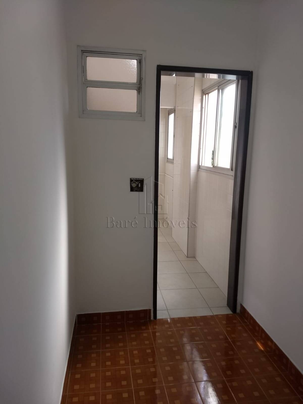 Apartamento à venda com 3 quartos, 105m² - Foto 4