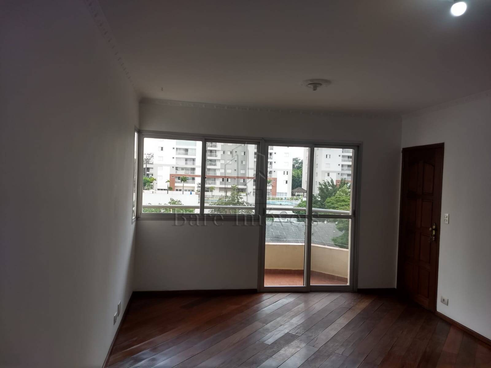 Apartamento à venda com 3 quartos, 105m² - Foto 18