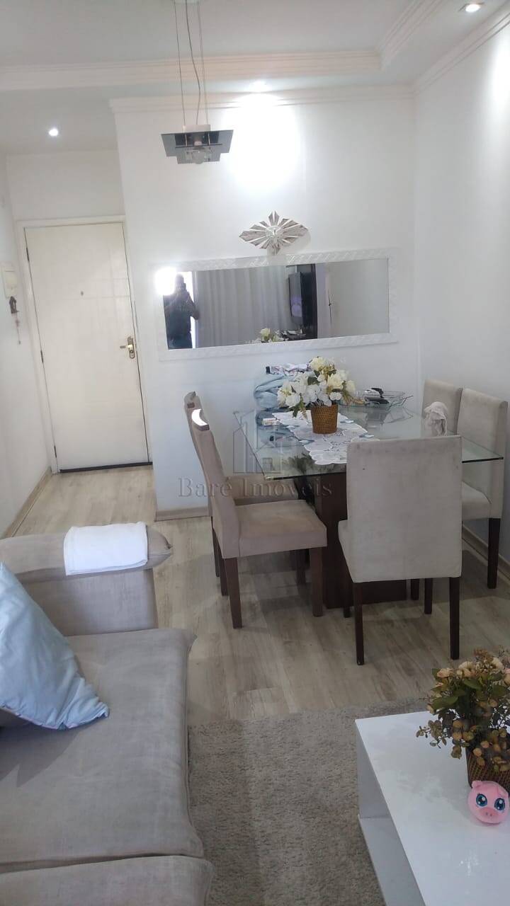 Apartamento à venda com 3 quartos, 64m² - Foto 2