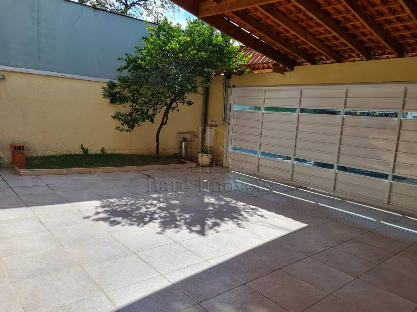 Sobrado à venda com 3 quartos, 192m² - Foto 2