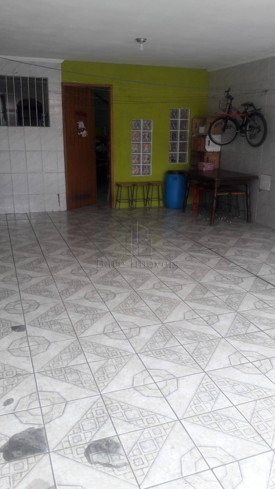 Sobrado à venda com 4 quartos, 147m² - Foto 1