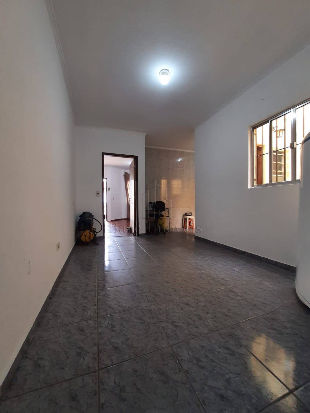 Casa à venda com 2 quartos, 83m² - Foto 2