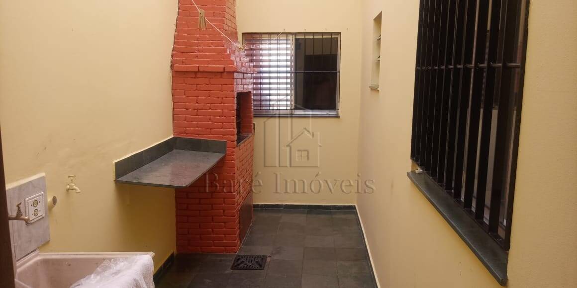 Casa à venda com 2 quartos, 83m² - Foto 12