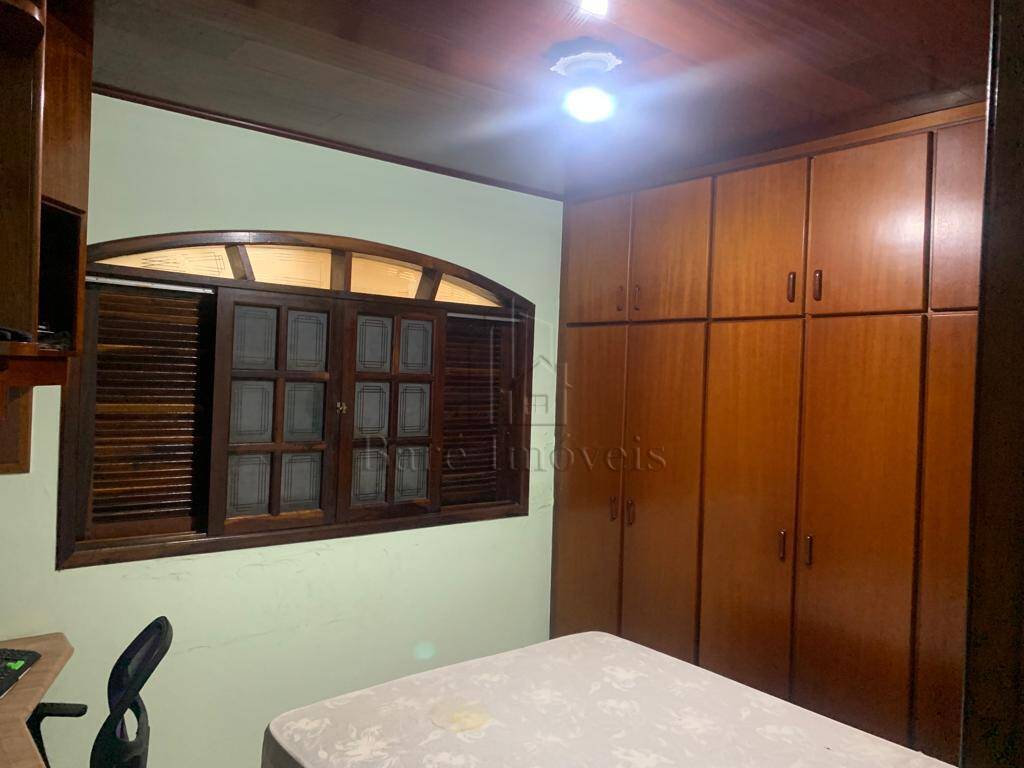 Casa à venda com 4 quartos, 117m² - Foto 9