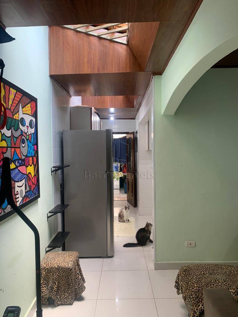 Casa à venda com 4 quartos, 117m² - Foto 2