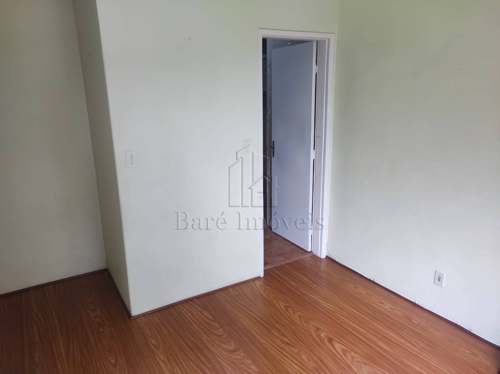 Apartamento à venda com 2 quartos, 60m² - Foto 33