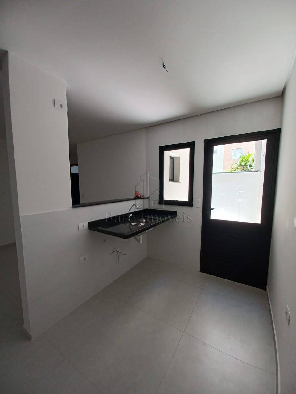 Apartamento à venda com 3 quartos, 70m² - Foto 2